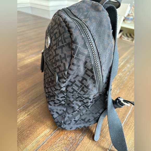 Tommy Hilfiger backpack - Picture 2 of 13